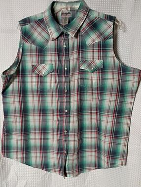 NEVER WORN!! Wrangler Plaid Sleeveless Snap Shirt - Teal, Red & White